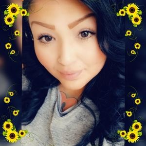 Meet your Posher, Eva